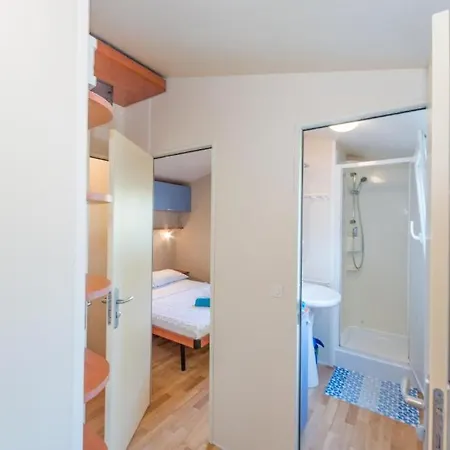 Mobile Homes Tina Ii * Pakoštane