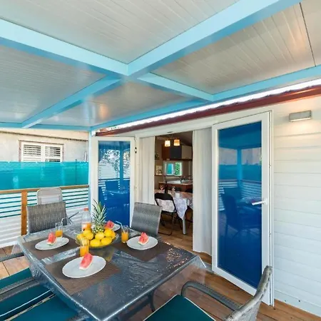Mobile Homes Tina Ii Vakantiehuis *